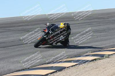 media/Oct-13-2025-Moto Forza (Mon) [[a66d839500]]/2-A Group/Session 2 (Bowl)/